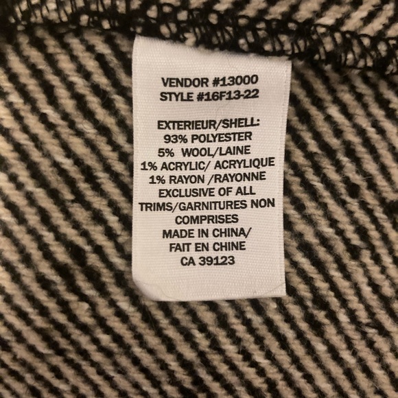 Dress Coat/Cloak - Picture 7 of 11